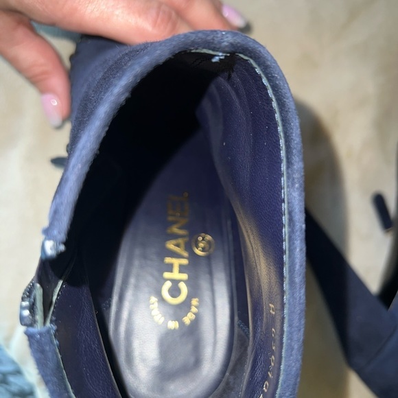 CHANEL Navy and Black Ankle Boots - Picture 5 of 13